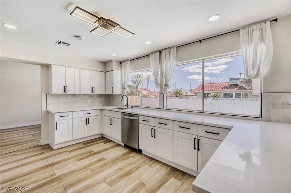 4163 Chela Circle Las Vegas, NV 89120