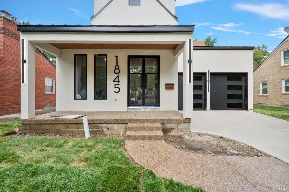 1845 Humphrey Avenue Birmingham City, MI 48009