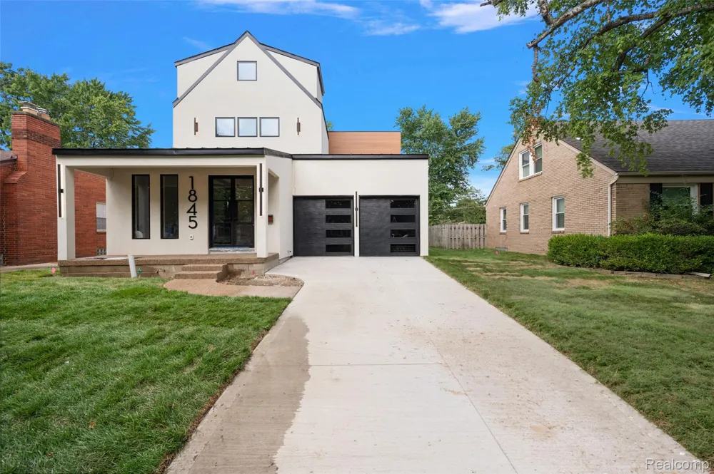 1845 Humphrey Avenue Birmingham City, MI 48009