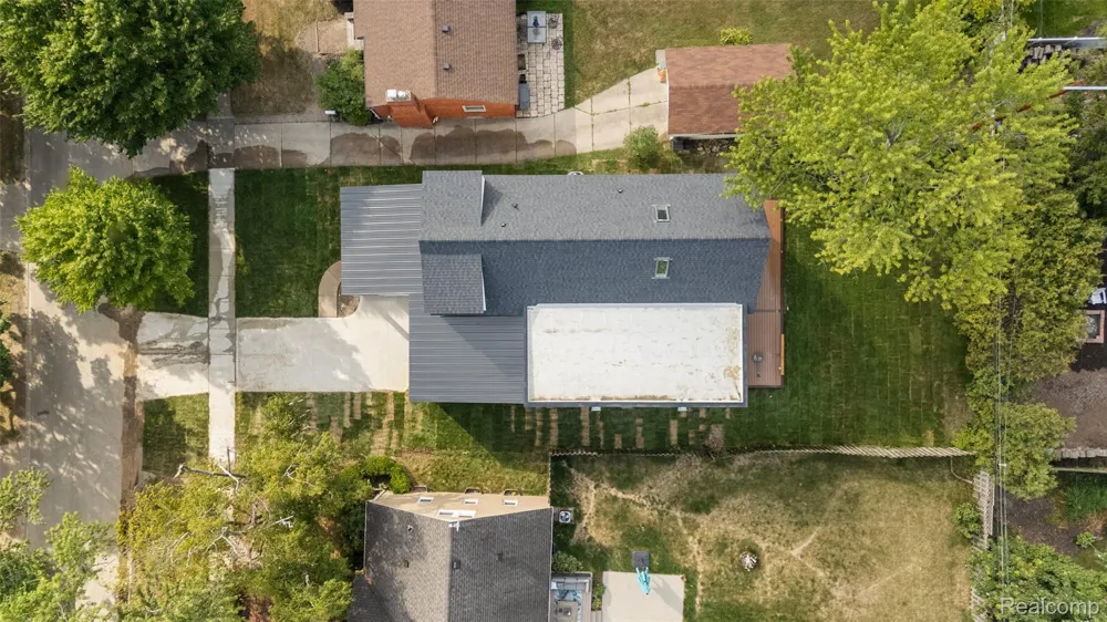 1845 Humphrey Avenue Birmingham City, MI 48009