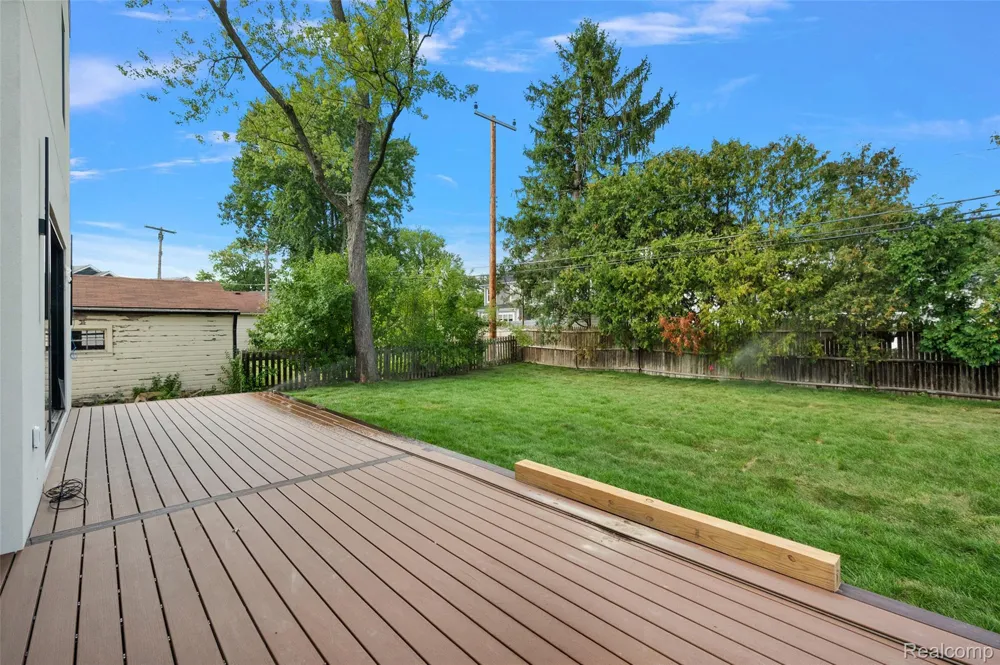 1845 Humphrey Avenue Birmingham City, MI 48009