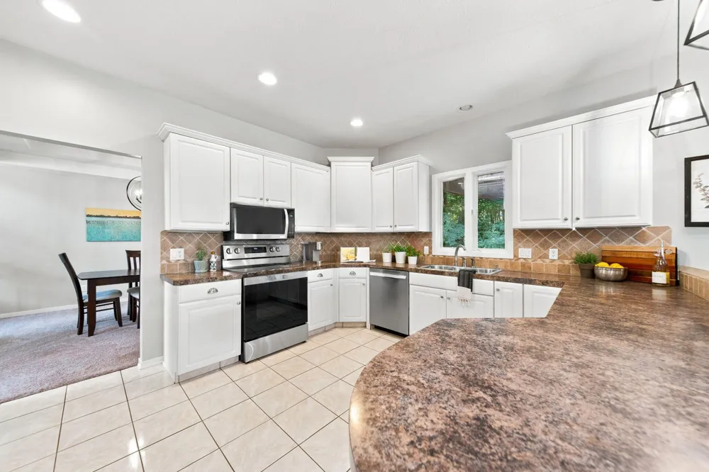 6274 Miramonte Drive NE Cannon Township, MI 49341