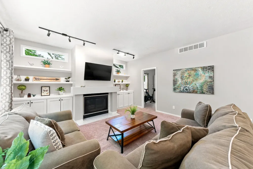6274 Miramonte Drive NE Cannon Township, MI 49341