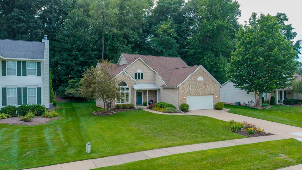 6274 Miramonte Drive NE Cannon Township, MI 49341