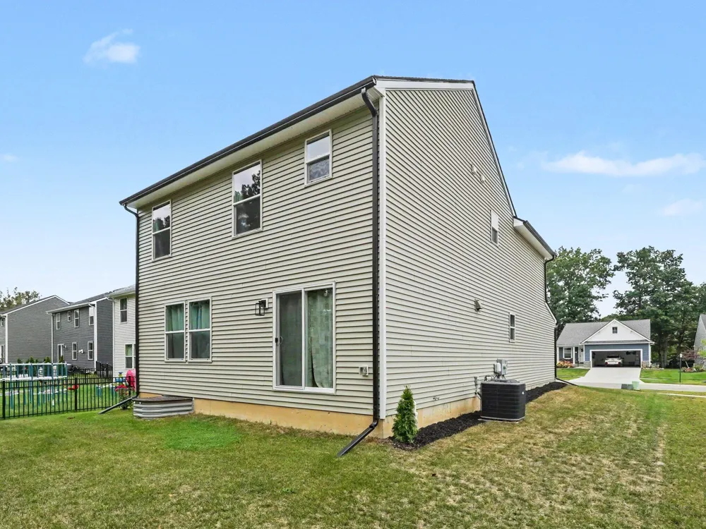 880 Machnik Drive Chelsea City, MI 48118