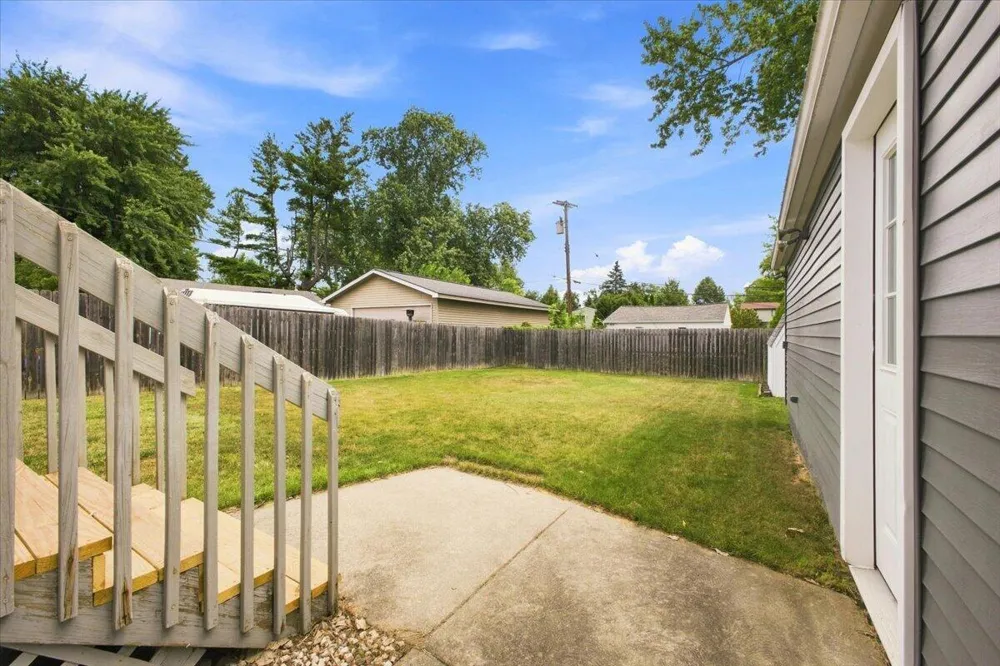 815 S Marias Avenue Clawson City, MI 48017