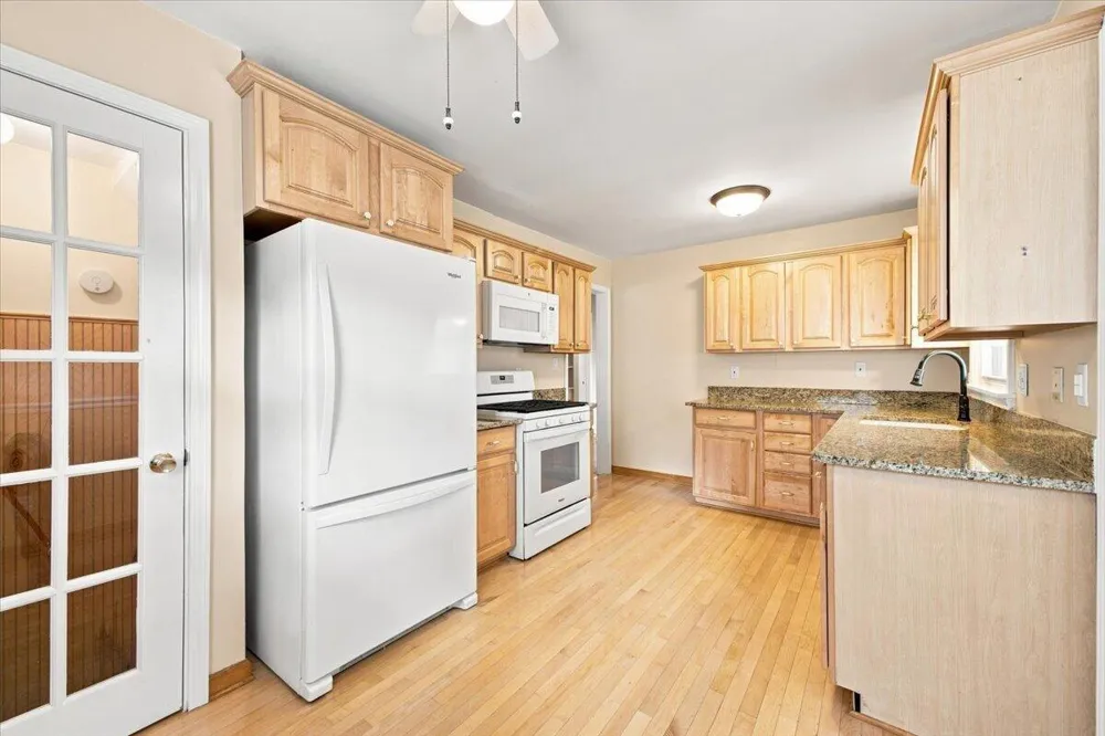 815 S Marias Avenue Clawson City, MI 48017
