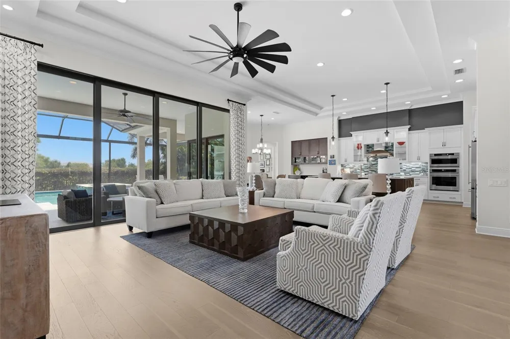 788 CROSSWIND AVENUE Sarasota, FL 34240
