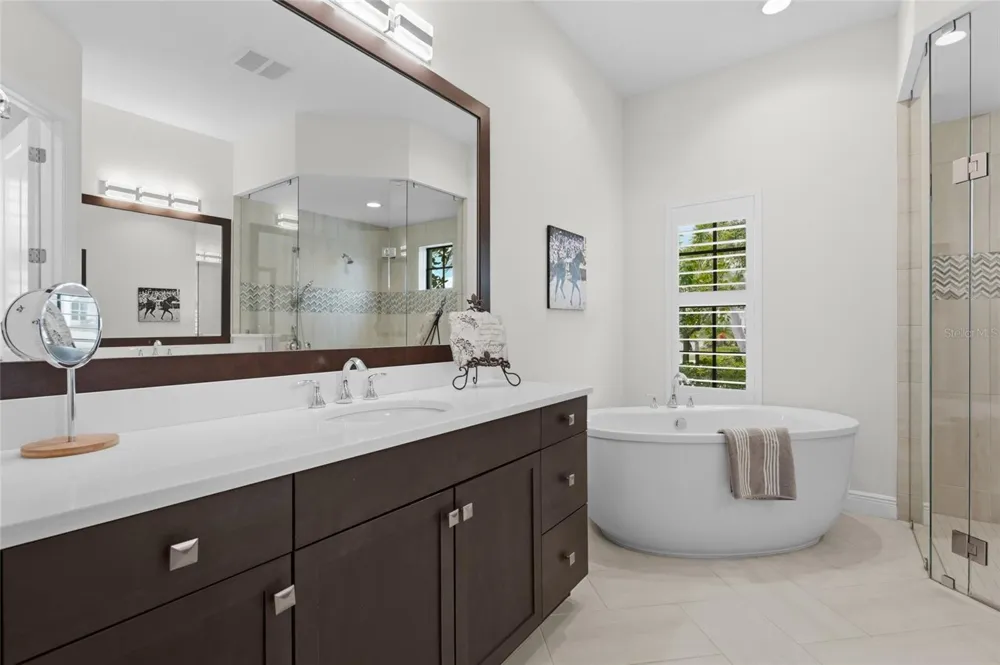 788 CROSSWIND AVENUE Sarasota, FL 34240