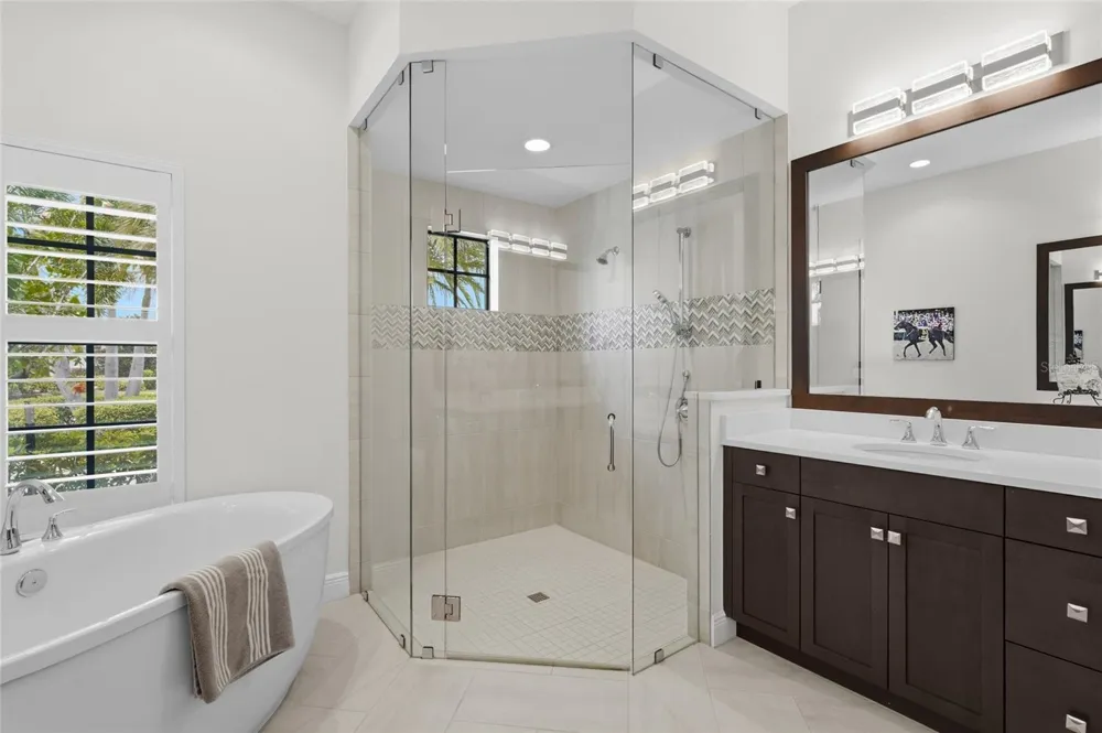 788 CROSSWIND AVENUE Sarasota, FL 34240