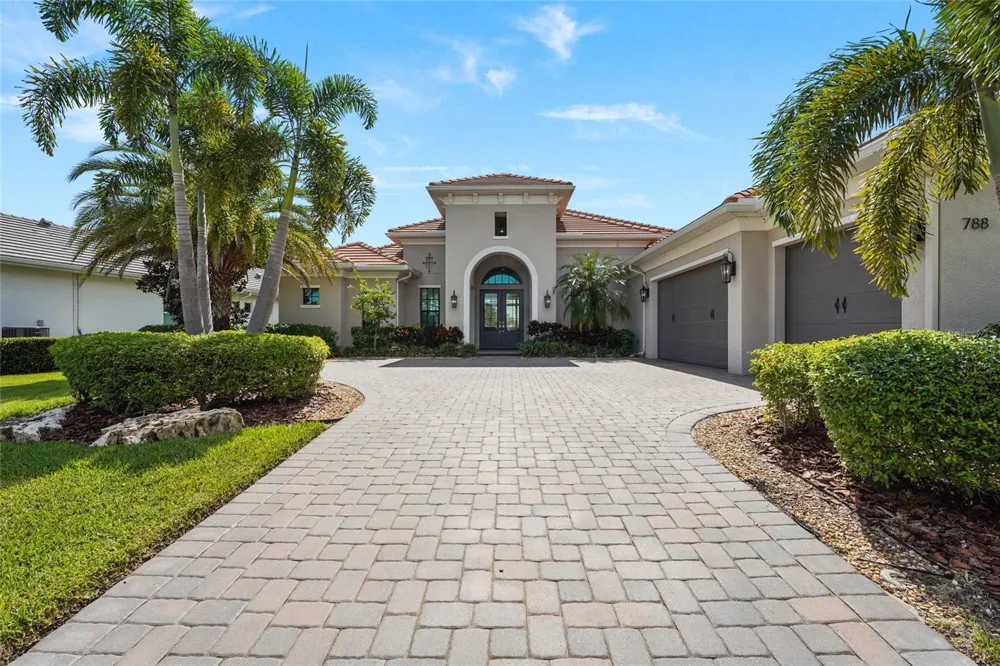 788 CROSSWIND AVENUE Sarasota, FL 34240
