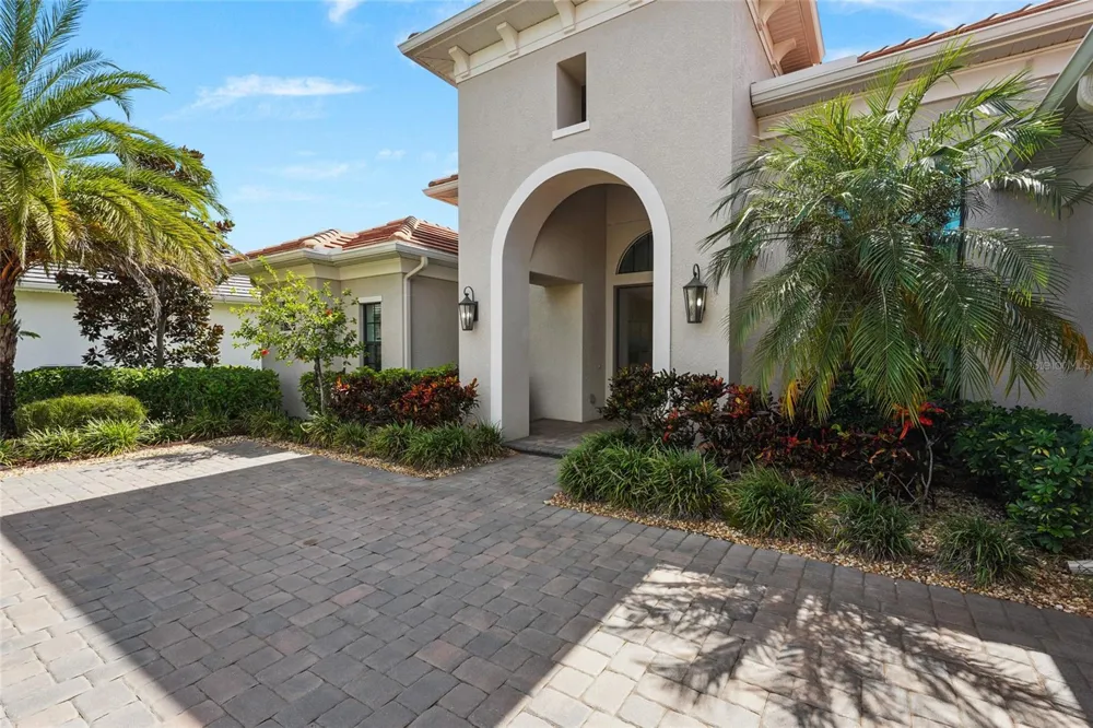 788 CROSSWIND AVENUE Sarasota, FL 34240