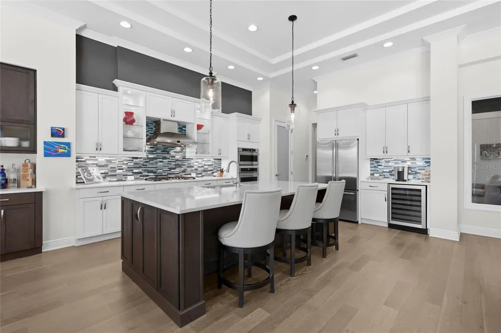 788 CROSSWIND AVENUE Sarasota, FL 34240