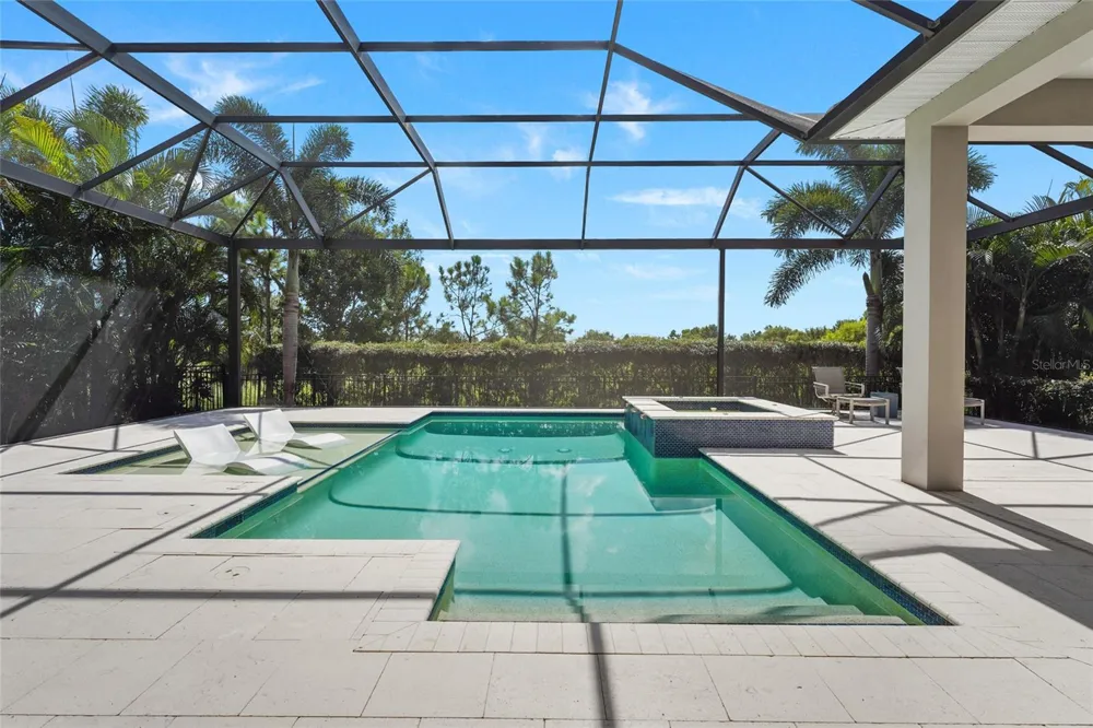 788 CROSSWIND AVENUE Sarasota, FL 34240