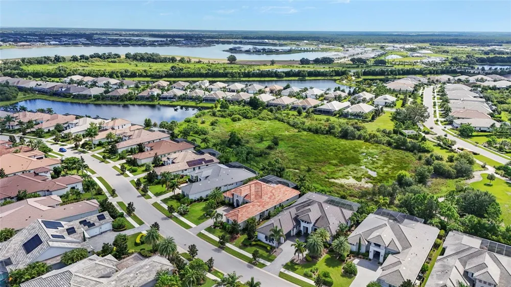 788 CROSSWIND AVENUE Sarasota, FL 34240