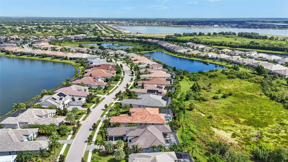 788 CROSSWIND AVENUE Sarasota, FL 34240