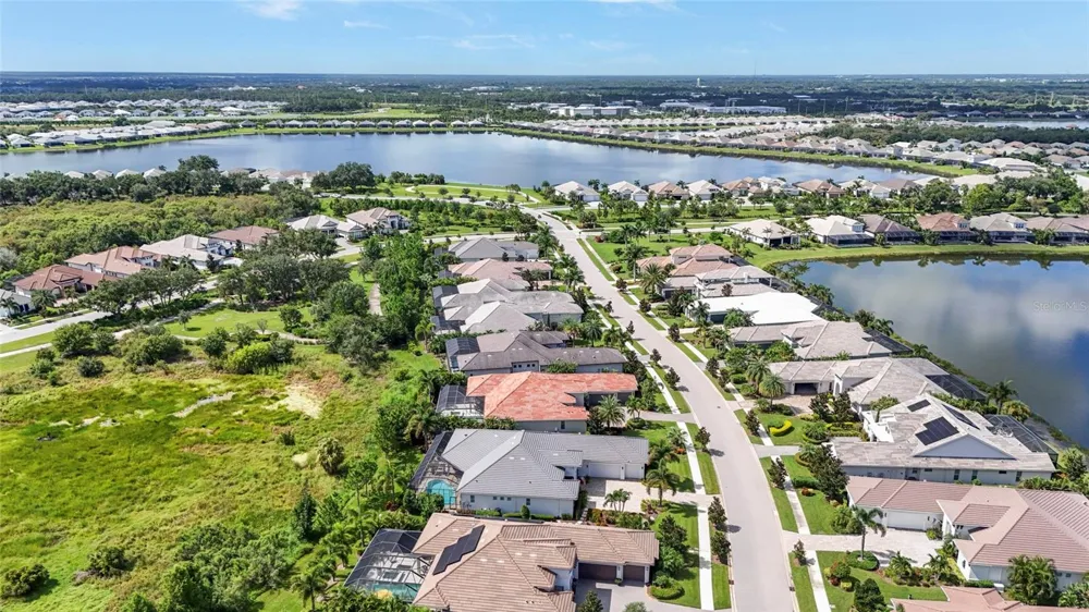 788 CROSSWIND AVENUE Sarasota, FL 34240