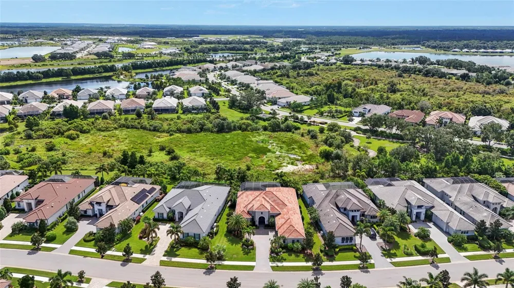 788 CROSSWIND AVENUE Sarasota, FL 34240