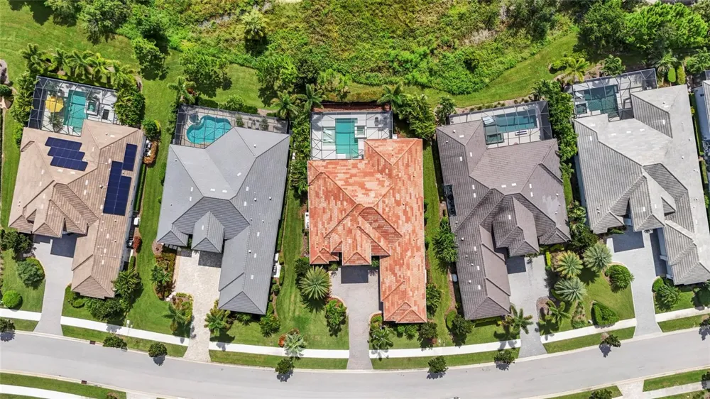 788 CROSSWIND AVENUE Sarasota, FL 34240