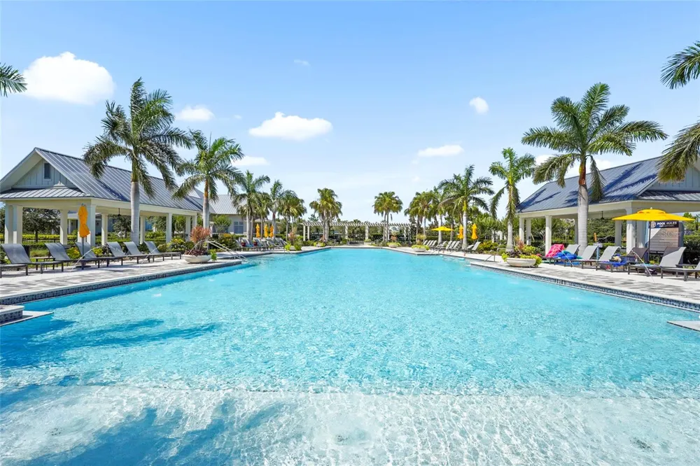 788 CROSSWIND AVENUE Sarasota, FL 34240
