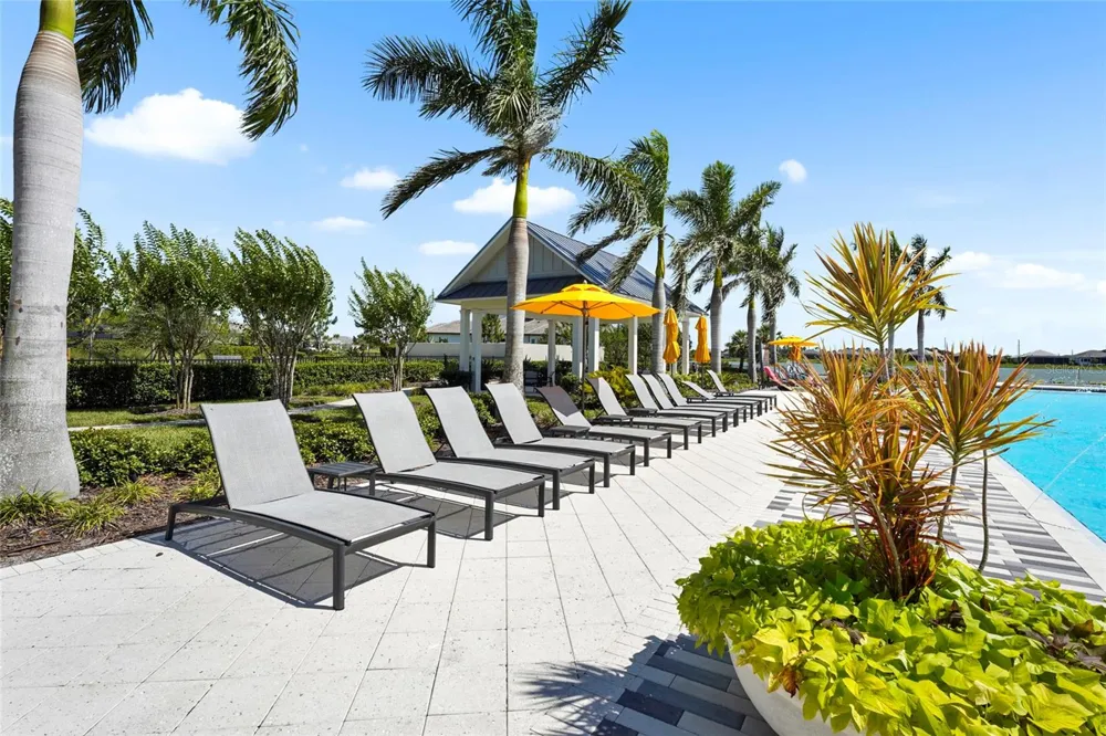 788 CROSSWIND AVENUE Sarasota, FL 34240