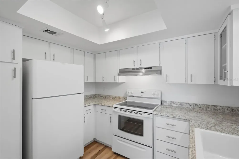 4921 E REGNAS AVENUE Tampa, FL 33617