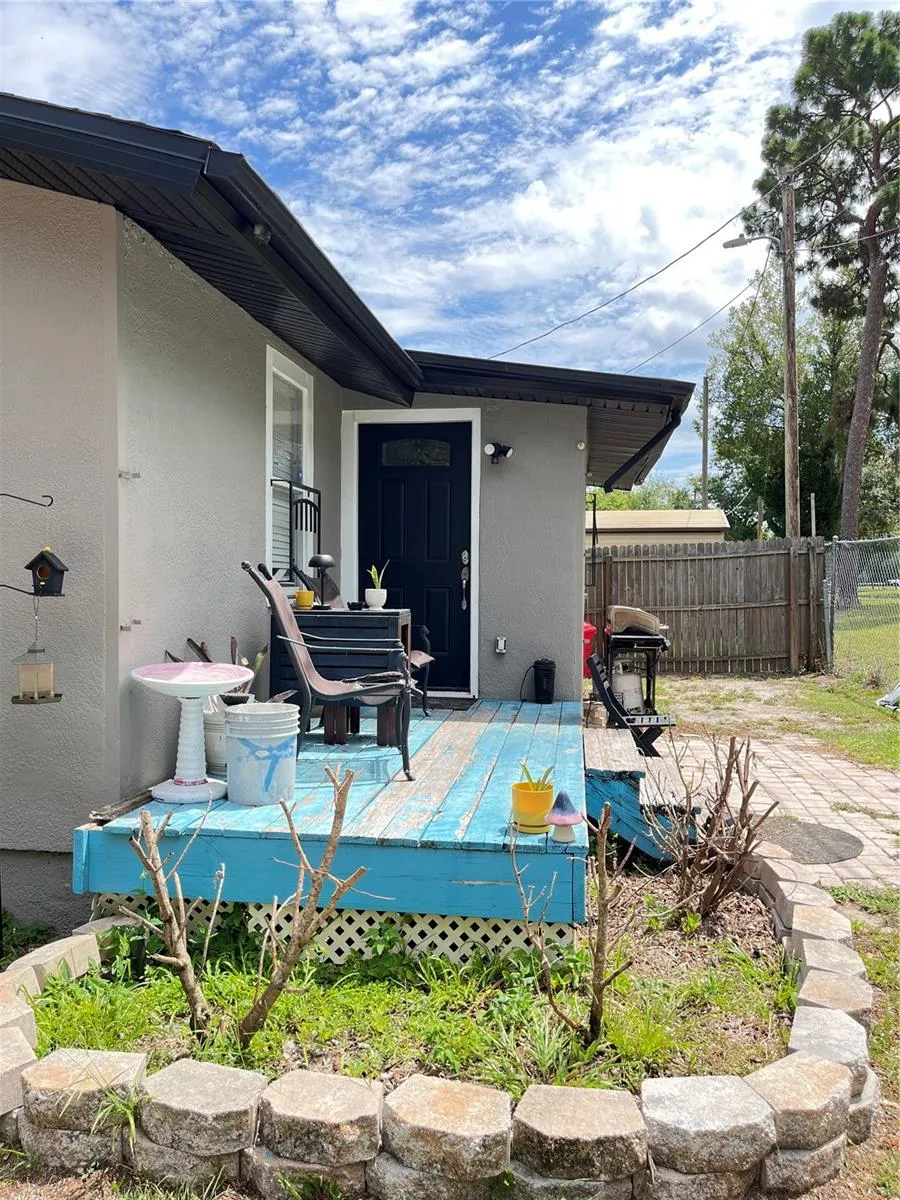 320 W SADLER AVENUE Oakland, FL 34760