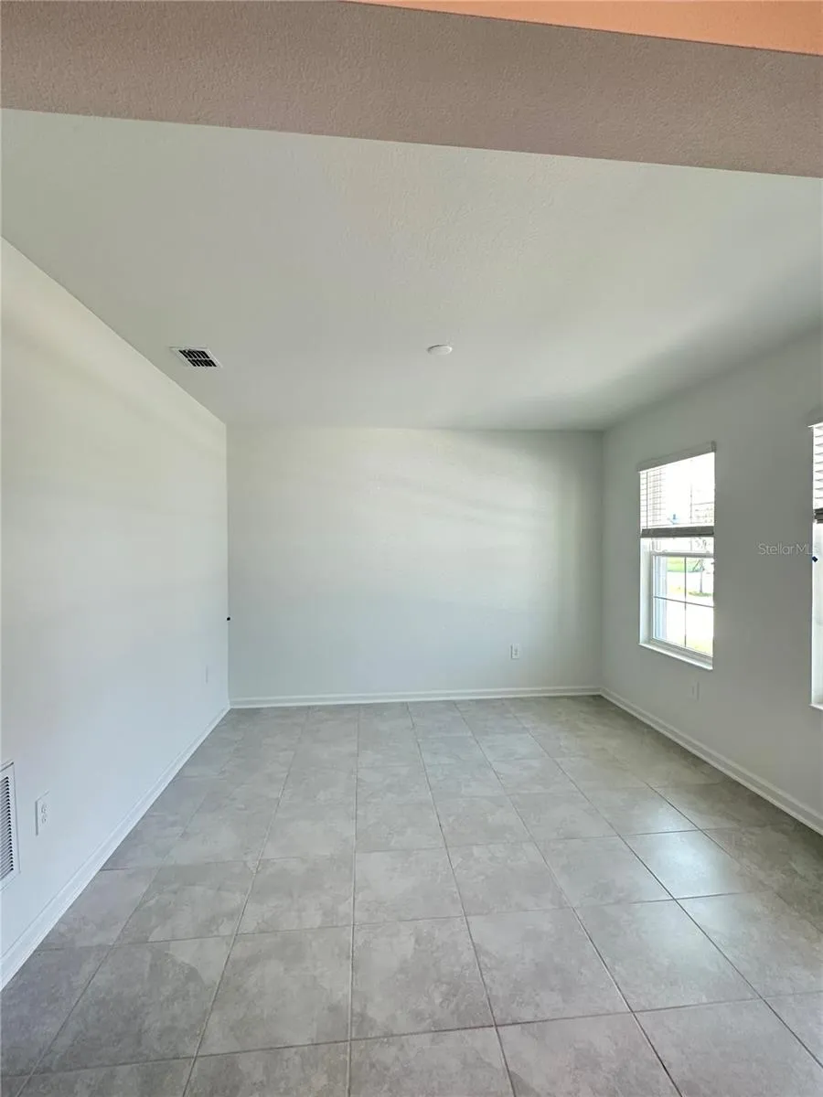 4039 AMBROSE AVENUE Kissimmee, FL 34746