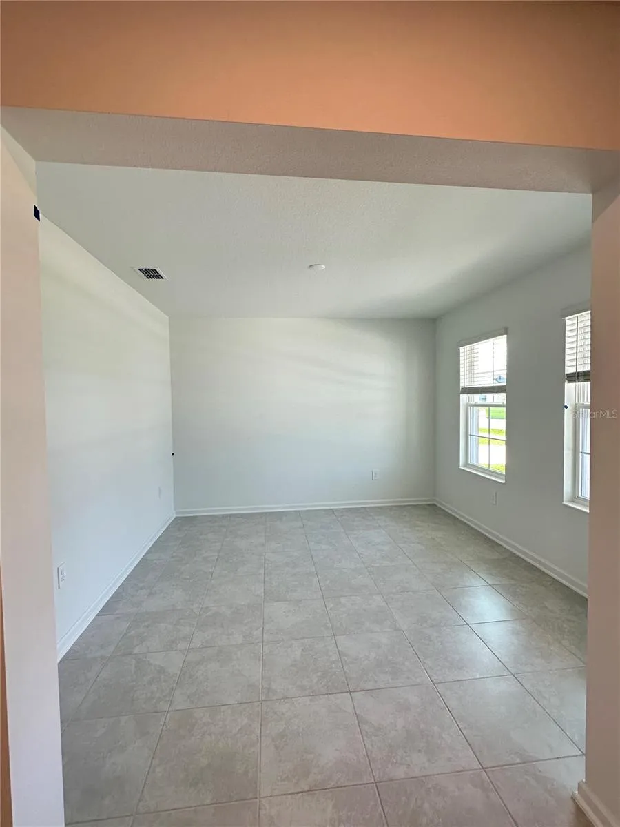 4039 AMBROSE AVENUE Kissimmee, FL 34746