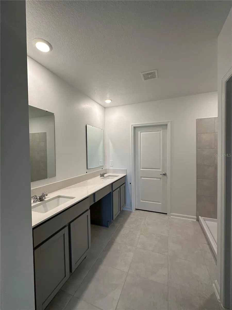 4039 AMBROSE AVENUE Kissimmee, FL 34746
