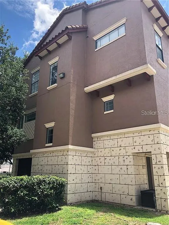 6129 METROWEST BOULEVARD #101 Orlando, FL 32835