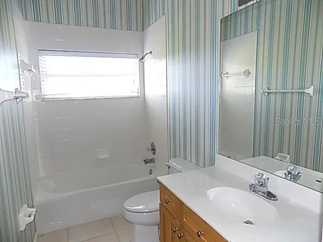 4641 SAMOSET DRIVE Sarasota, FL 34241