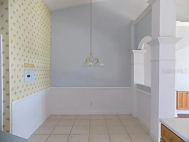 4641 SAMOSET DRIVE Sarasota, FL 34241