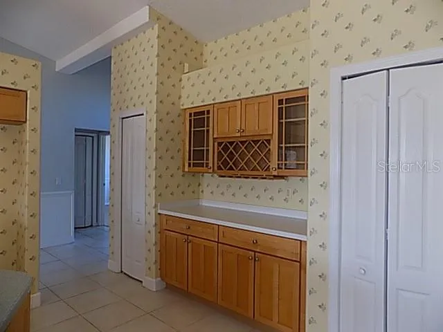 4641 SAMOSET DRIVE Sarasota, FL 34241