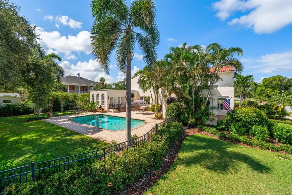 561 PALMETTO ROAD Belleair, FL 33756