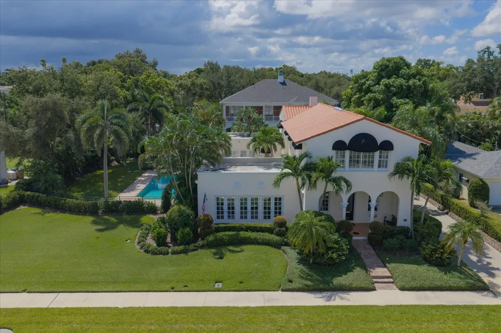 561 PALMETTO ROAD Belleair, FL 33756