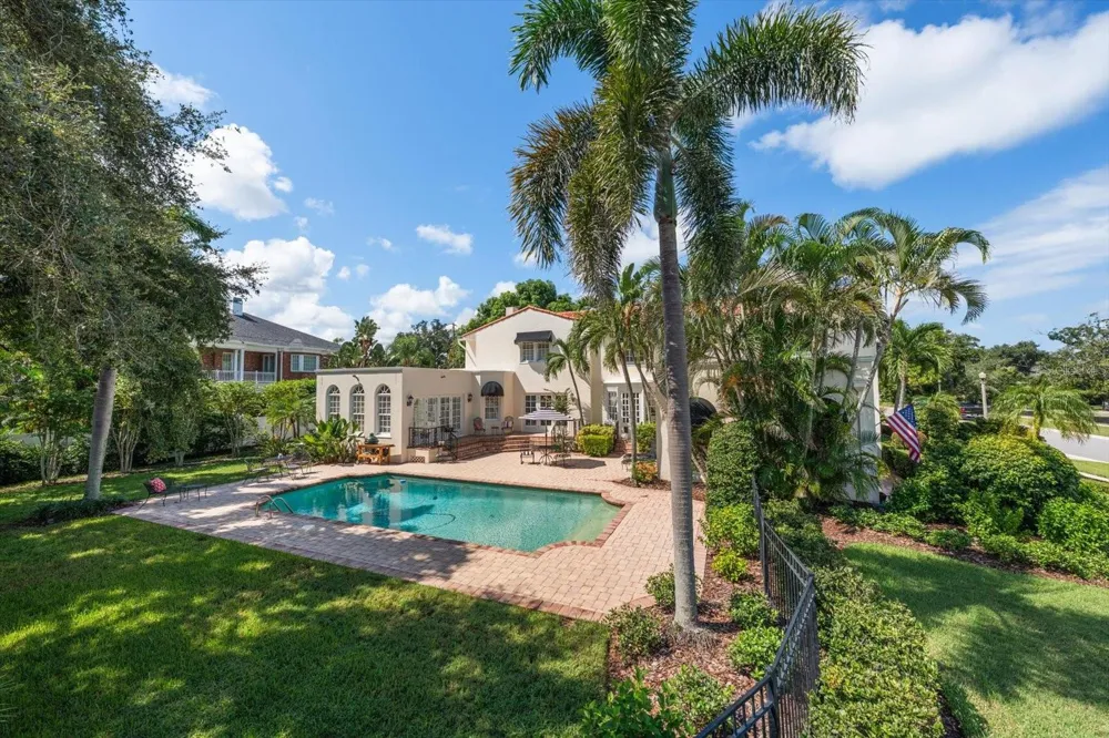 561 PALMETTO ROAD Belleair, FL 33756