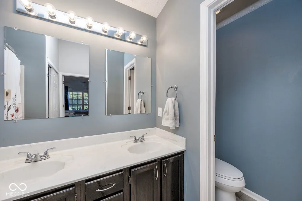7781 Jamestown South Drive Fishers, IN 46038