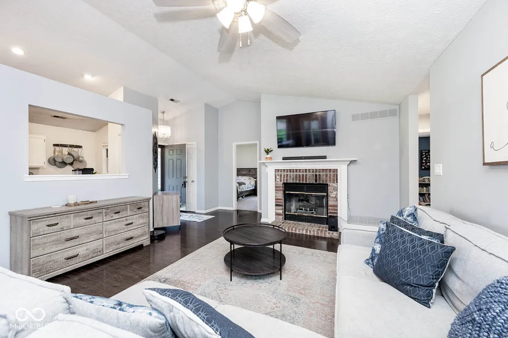 7781 Jamestown South Drive Fishers, IN 46038
