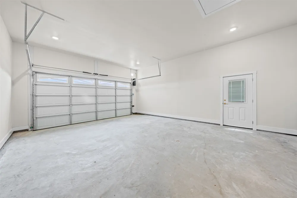 4815 West Farm To Market 485 Buckholts, TX 76518