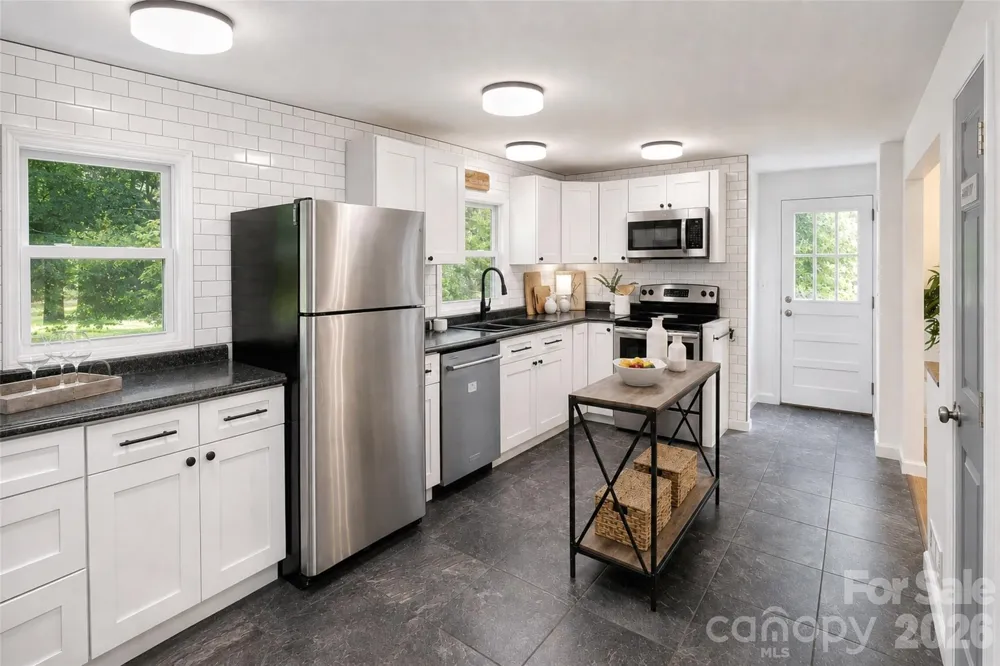 317 Balsam Drive Waynesville, NC 28786