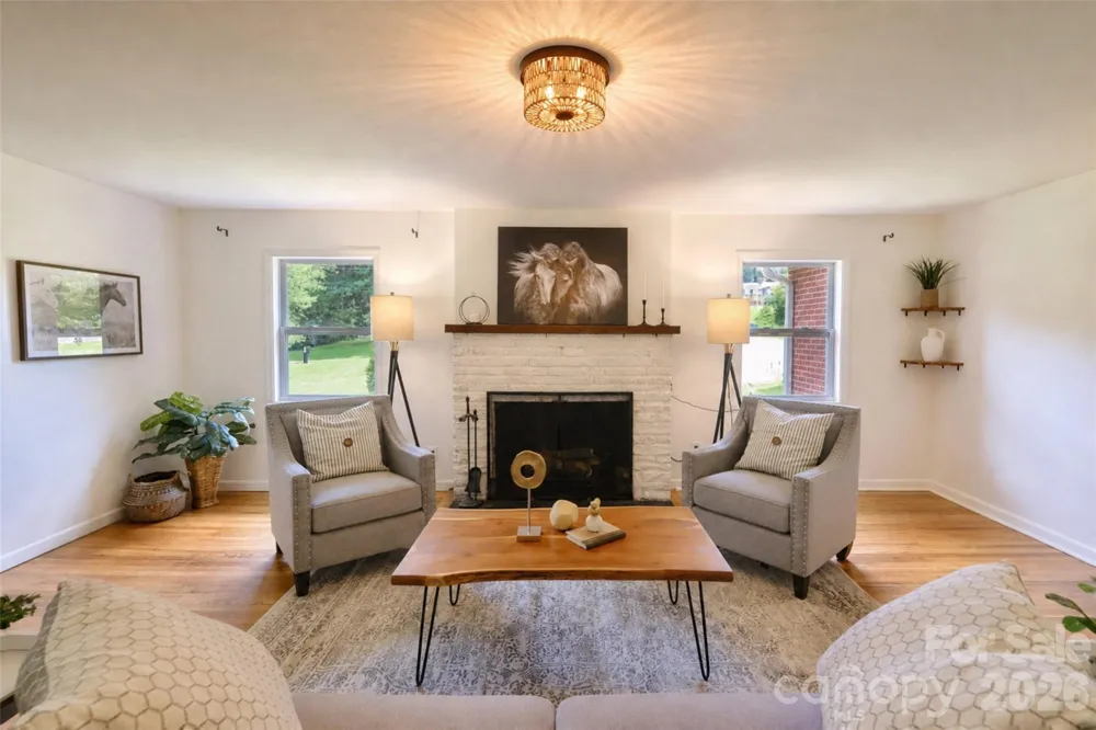 317 Balsam Drive Waynesville, NC 28786