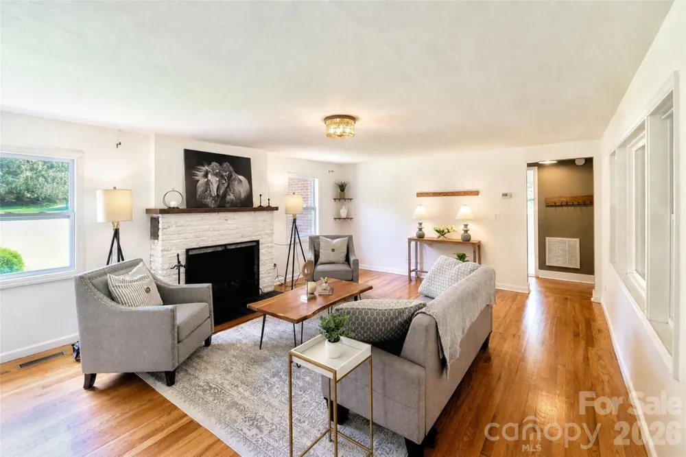 317 Balsam Drive Waynesville, NC 28786