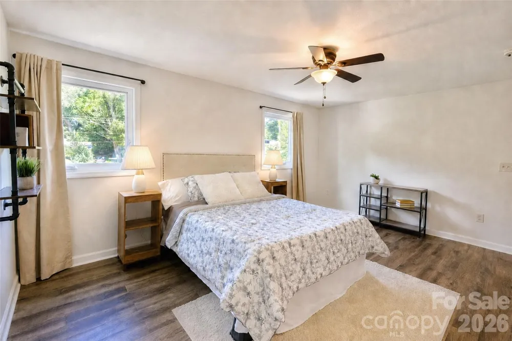 317 Balsam Drive Waynesville, NC 28786