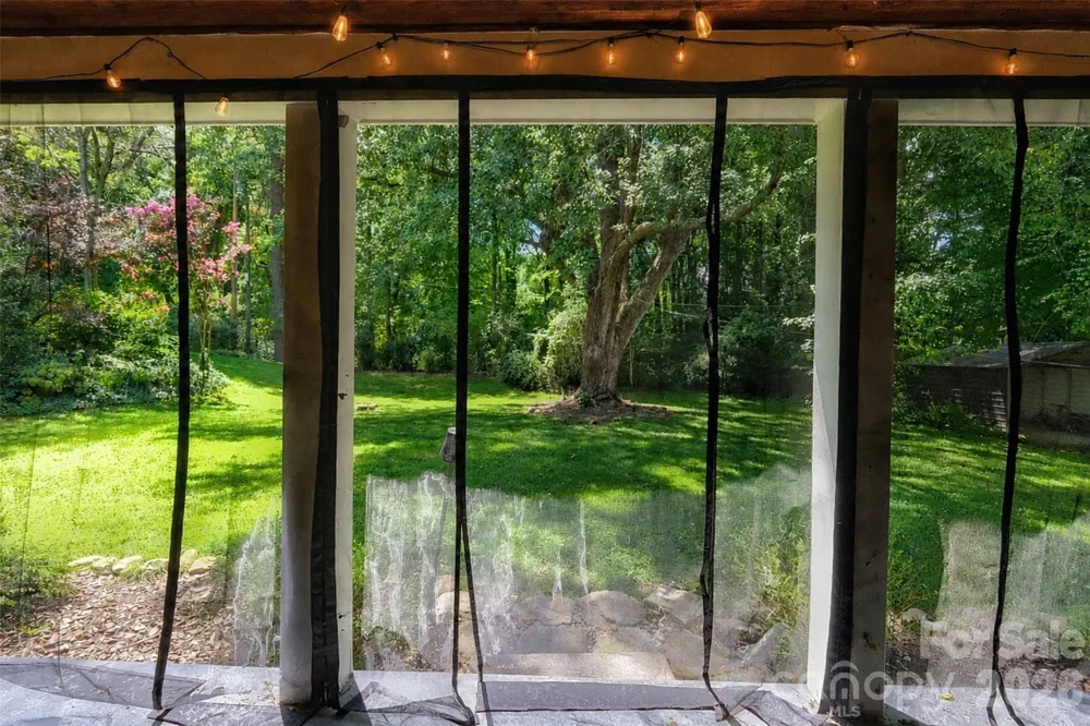 317 Balsam Drive Waynesville, NC 28786