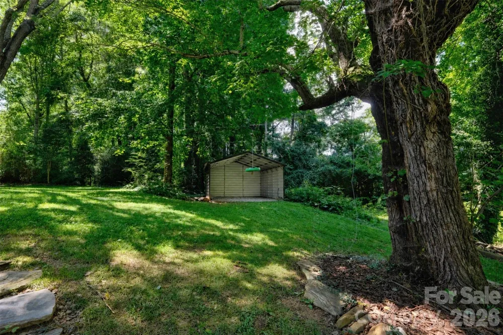 317 Balsam Drive Waynesville, NC 28786