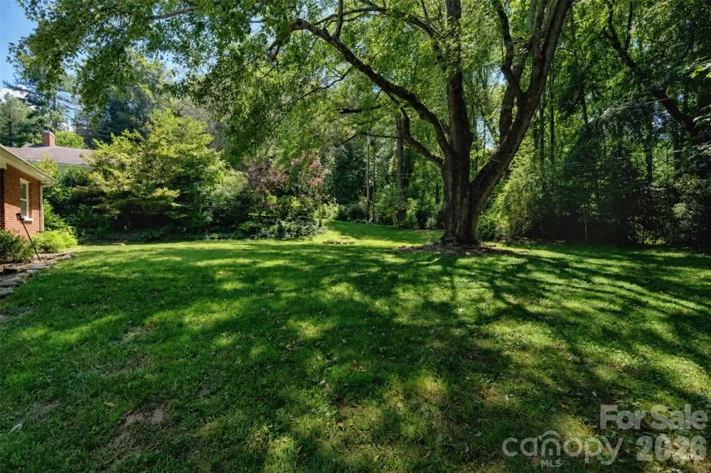 317 Balsam Drive Waynesville, NC 28786