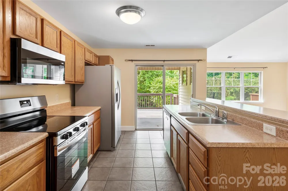 156 B Wash Creek Drive Hendersonville, NC 28739