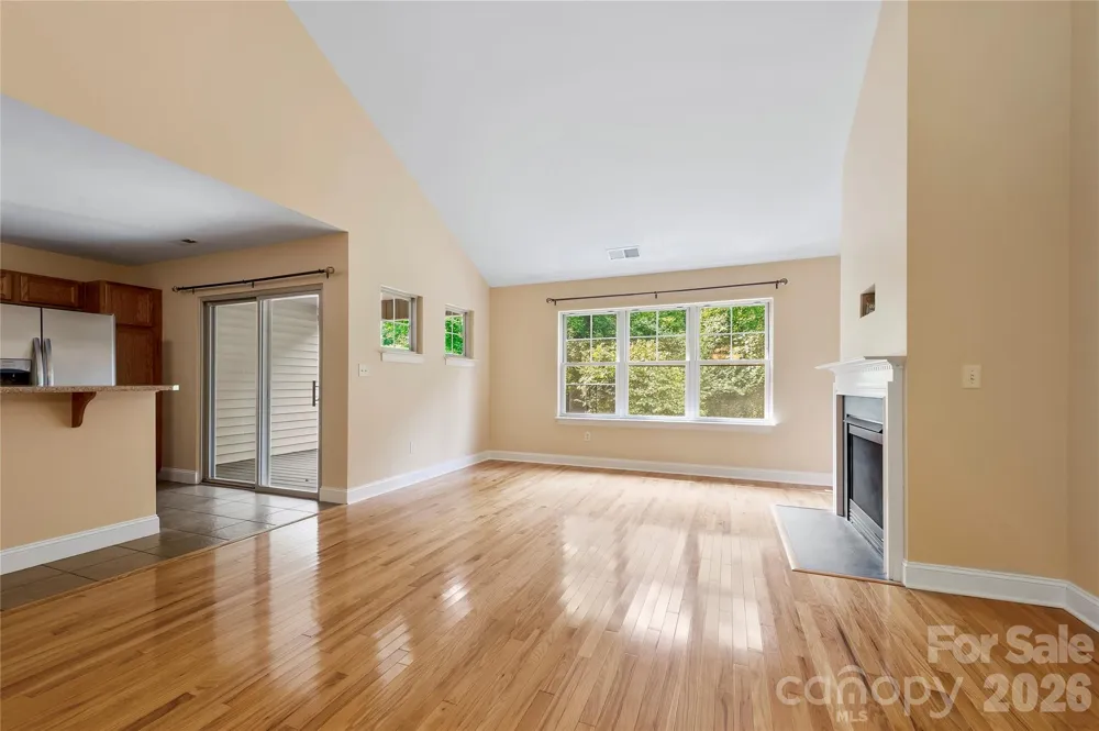 156 B Wash Creek Drive Hendersonville, NC 28739