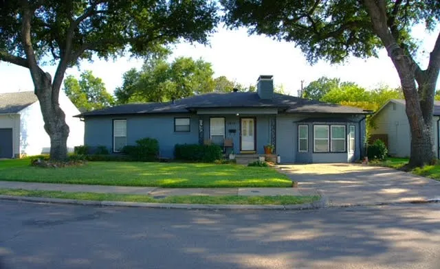 5012 Wateka Drive Dallas, TX 75209